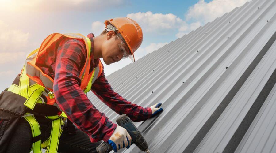 Professional Emergency Roof Repairs services in Almond, NC